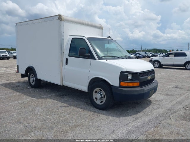 45939840 :رقم المزاد ، 1GB0GRFG5G1309167 vin ، 2016 Chevrolet Express Cutaway 3500 مزاد بيع
