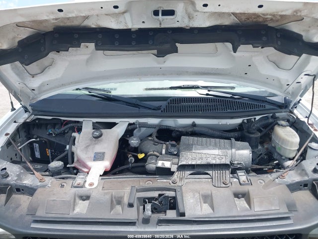 45939840 :رقم المزاد ، 1GB0GRFG5G1309167 vin ، 2016 Chevrolet Express Cutaway 3500 مزاد بيع