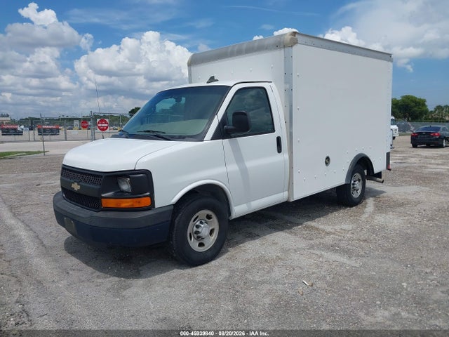 45939840 :رقم المزاد ، 1GB0GRFG5G1309167 vin ، 2016 Chevrolet Express Cutaway 3500 مزاد بيع