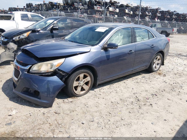 Chevrolet MALIBU 1LT 2015 1G11C5SL0FF242866 Image 2
