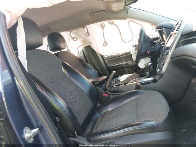 Chevrolet MALIBU 1LT 2015 1G11C5SL0FF242866 Image 5