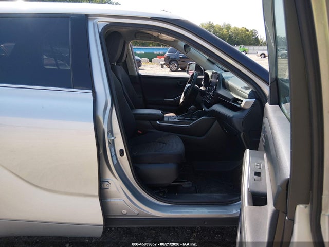 2022 Toyota Highlander L მანქანა იყიდება აუქციონზე, vin: 5TDCZRBH7NS164750, აუქციონის ნომერი: 45939857