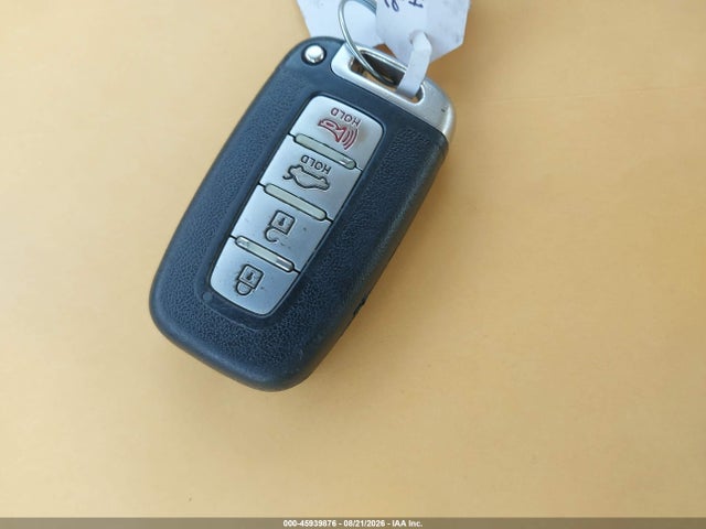 2013 Hyundai Genesis 3.8 მანქანა იყიდება აუქციონზე, vin: KMHGC4DD0DU243991, აუქციონის ნომერი: 45939876