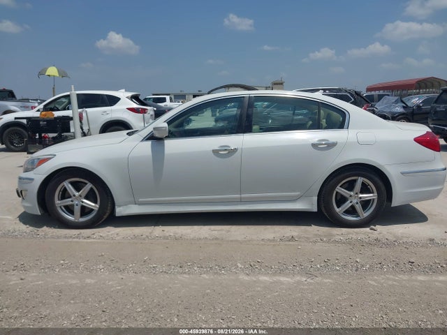2013 Hyundai Genesis 3.8 მანქანა იყიდება აუქციონზე, vin: KMHGC4DD0DU243991, აუქციონის ნომერი: 45939876