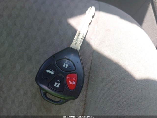 45939889 :رقم المزاد ، 4T4BF3EKXAR071429 vin ، 2010 Toyota Camry Le مزاد بيع