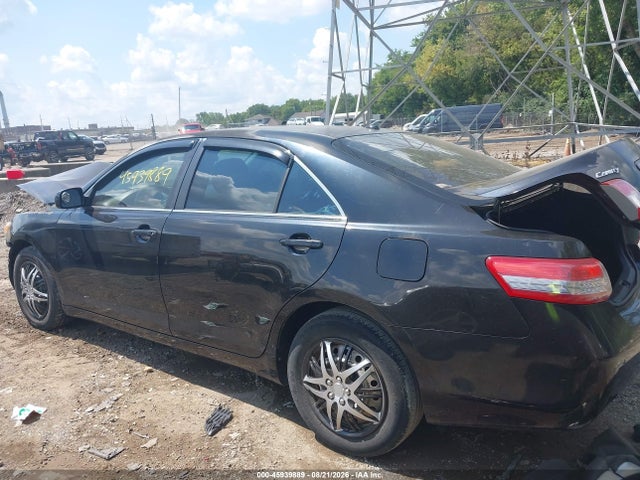 45939889 :رقم المزاد ، 4T4BF3EKXAR071429 vin ، 2010 Toyota Camry Le مزاد بيع