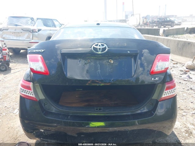 45939889 :رقم المزاد ، 4T4BF3EKXAR071429 vin ، 2010 Toyota Camry Le مزاد بيع