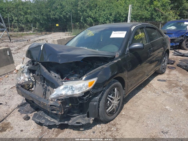 45939889 :رقم المزاد ، 4T4BF3EKXAR071429 vin ، 2010 Toyota Camry Le مزاد بيع