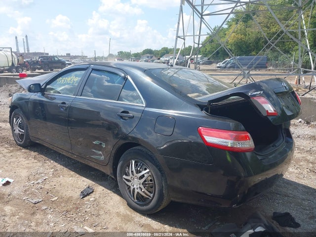 45939889 :رقم المزاد ، 4T4BF3EKXAR071429 vin ، 2010 Toyota Camry Le مزاد بيع