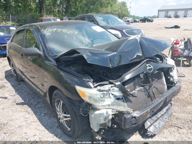 45939889 :رقم المزاد ، 4T4BF3EKXAR071429 vin ، 2010 Toyota Camry Le مزاد بيع