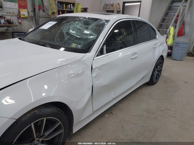 2021 Bmw 330i მანქანა იყიდება აუქციონზე, vin: 3MW5R1J05M8B77085, აუქციონის ნომერი: 45939900