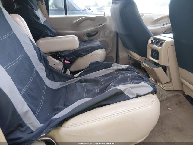 45939996 :رقم المزاد ، 1FMRU17LX2LA24711 vin ، 2002 Ford Expedition Eddie Bauer مزاد بيع