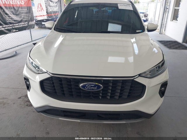 2023 Ford Escape Phev მანქანა იყიდება აუქციონზე, vin: 1FMCU0E13PUB35720, აუქციონის ნომერი: 45940018
