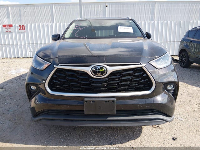 5TDGZRAH0NS130152 Toyota Highlander Xle