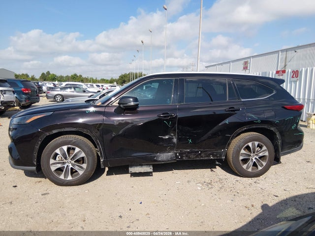 5TDGZRAH0NS130152 Toyota Highlander Xle