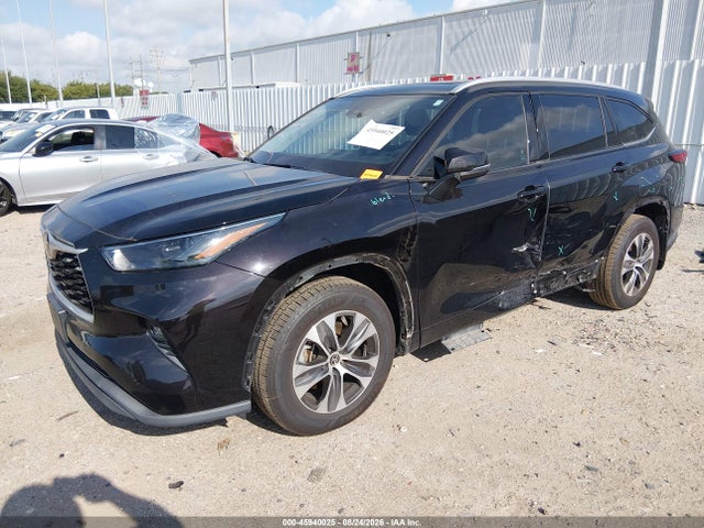 5TDGZRAH0NS130152 Toyota Highlander Xle