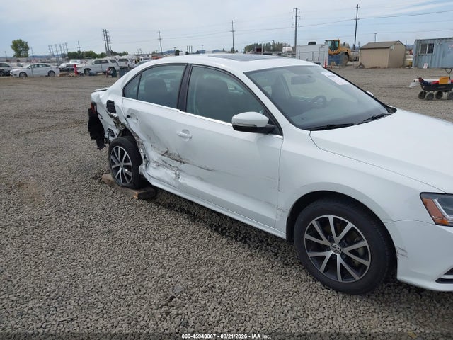 45940067 :رقم المزاد ، 3VWDB7AJXJM263796 vin ، 2018 Volkswagen Jetta 1.4t Se/1.4t Wolfsburg Edition مزاد بيع