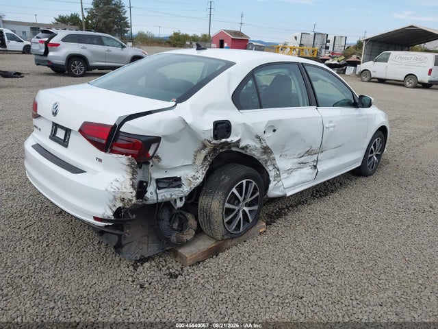 45940067 :رقم المزاد ، 3VWDB7AJXJM263796 vin ، 2018 Volkswagen Jetta 1.4t Se/1.4t Wolfsburg Edition مزاد بيع
