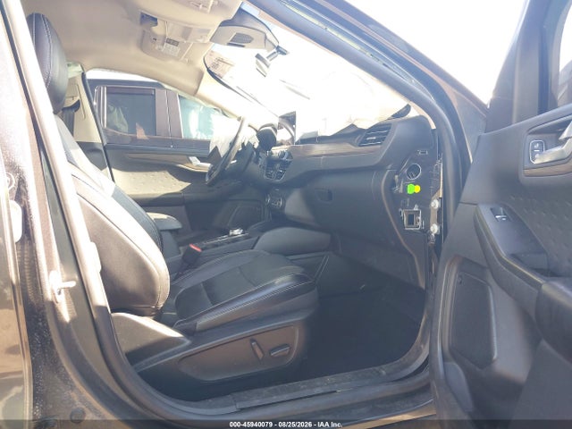 Продажа на аукционе авто 2020 Ford Escape Titanium, vin: 1FMCU9J97LUB43040, номер лота: 45940079