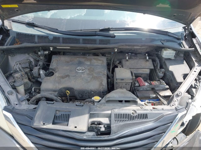 2013 Toyota Sienna Le V6 8 Passenger მანქანა იყიდება აუქციონზე, vin: 5TDKK3DC1DS328751, აუქციონის ნომერი: 45940081