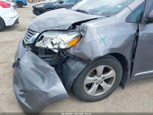 2013 Toyota Sienna Le V6 8 Passenger მანქანა იყიდება აუქციონზე, vin: 5TDKK3DC1DS328751, აუქციონის ნომერი: 45940081