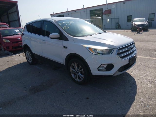 45940083 :رقم المزاد ، 1FMCU0GD7HUE95954 vin ، 2017 Ford Escape Se مزاد بيع