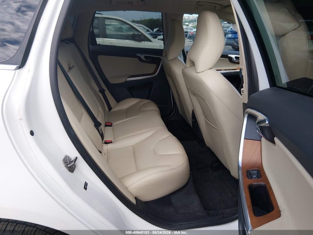 Продаж на аукціоні авто 2017 Volvo Xc60 T5 Inscription, vin: YV440MRU7H2031127, номер лоту: 45940103