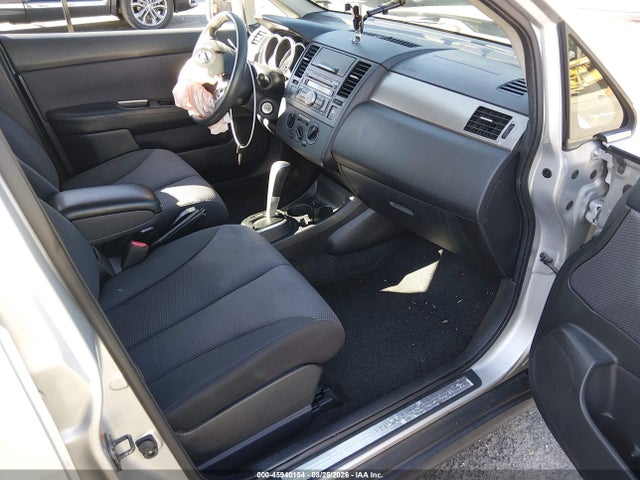 2007 Nissan Versa 1.8sl მანქანა იყიდება აუქციონზე, vin: 3N1BC11E27L446022, აუქციონის ნომერი: 45940154