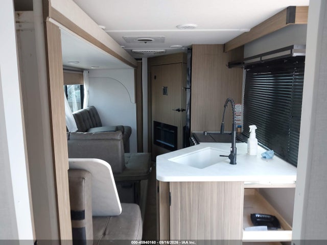 45940160 :رقم المزاد ، 4X4TWDA20S7380464 vin ، 2025 Forest River Wildwood X-lite Seri مزاد بيع