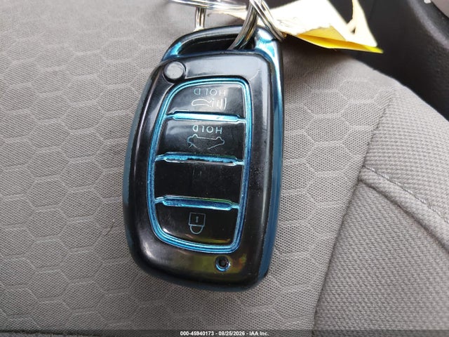 Продаж на аукціоні авто 2020 Hyundai Elantra Value Edition, vin: 5NPD84LF9LH586058, номер лоту: 45940173