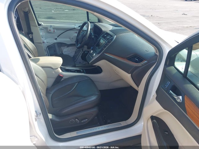 45940195 :رقم المزاد ، 5LMCJ2C96HUL45725 vin ، 2017 Lincoln Mkc Select مزاد بيع