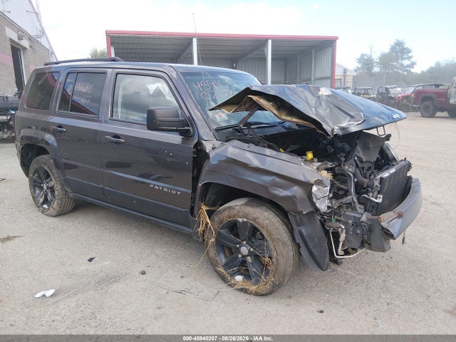 45940207 :رقم المزاد ، 1C4NJRFB8GD523124 vin ، 2016 Jeep Patriot Latitude مزاد بيع