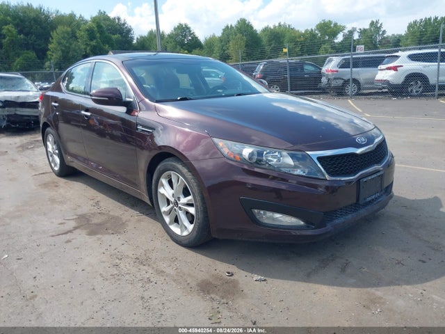 45940254 :رقم المزاد ، KNAGN4A73B5163683 vin ، 2011 Kia Optima Ex مزاد بيع