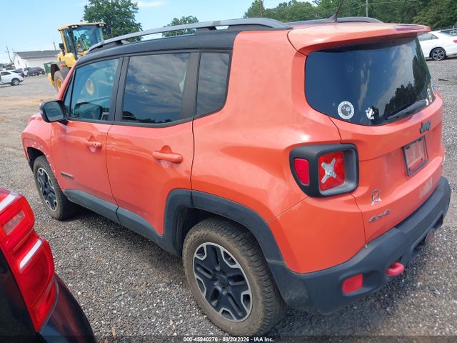 2015 Jeep Renegade Trailhawk მანქანა იყიდება აუქციონზე, vin: ZACCJBCT4FPC25388, აუქციონის ნომერი: 45940276