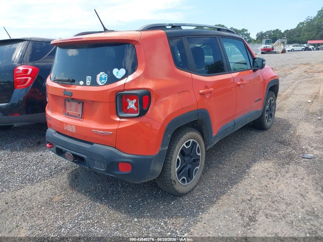 2015 Jeep Renegade Trailhawk მანქანა იყიდება აუქციონზე, vin: ZACCJBCT4FPC25388, აუქციონის ნომერი: 45940276