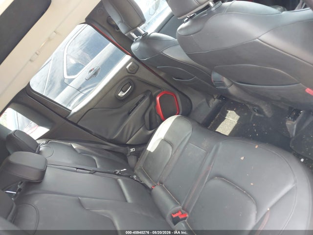 2015 Jeep Renegade Trailhawk მანქანა იყიდება აუქციონზე, vin: ZACCJBCT4FPC25388, აუქციონის ნომერი: 45940276