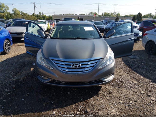 45940280 :رقم المزاد ، 5NPEC4AC5DH656703 vin ، 2013 Hyundai Sonata Se مزاد بيع