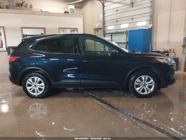 Продажа на аукционе авто 2021 Ford Escape S, vin: 1FMCU9F63MUA61998, номер лота: 45940351