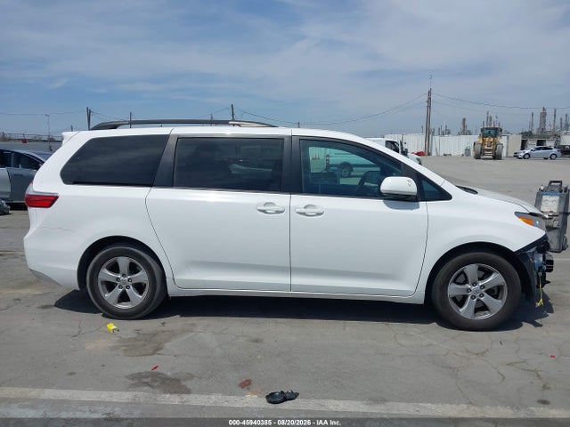 Toyota Sienna Le 8 Passenger 2016 5TDKK3DC9GS712362 Image 14