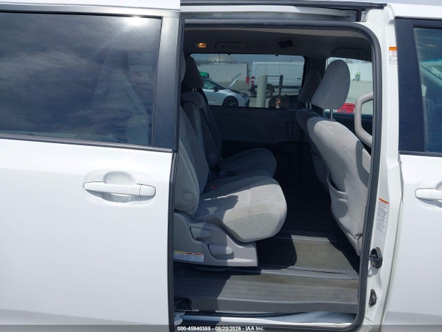 Toyota Sienna Le 8 Passenger 2016 5TDKK3DC9GS712362 Image 8