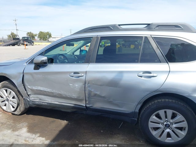 Subaru Outback 2.5i Premium 2016 4S4BSAFC4G3294825 Image 14