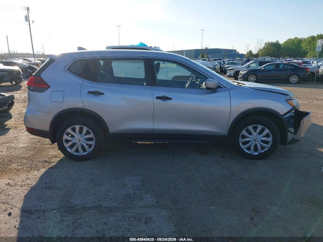 45940425 :رقم المزاد ، KNMAT2MV8HP571350 vin ، 2017 Nissan Rogue S مزاد بيع