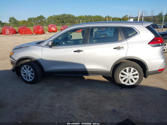 45940425 :رقم المزاد ، KNMAT2MV8HP571350 vin ، 2017 Nissan Rogue S مزاد بيع