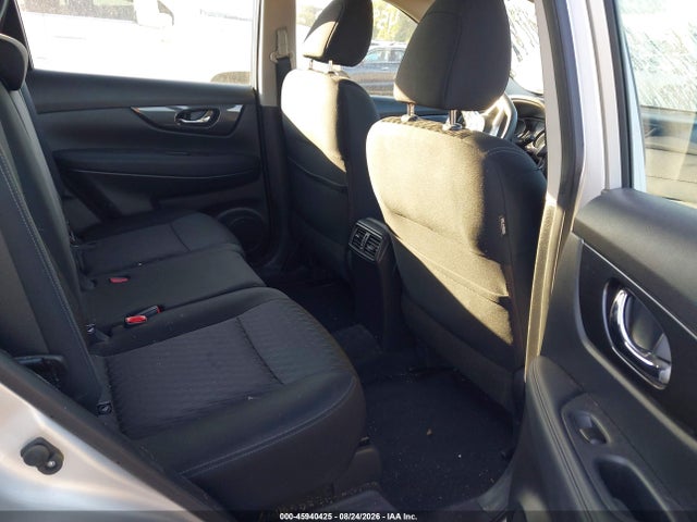 45940425 :رقم المزاد ، KNMAT2MV8HP571350 vin ، 2017 Nissan Rogue S مزاد بيع