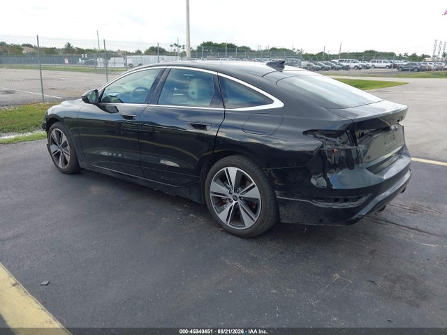 Audi A6 E-tron Premium Plus 2025 WAU2CAGH7SA016028 Image 3
