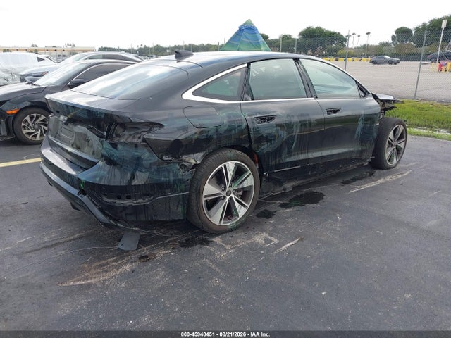 Audi A6 E-tron Premium Plus 2025 WAU2CAGH7SA016028 Image 4