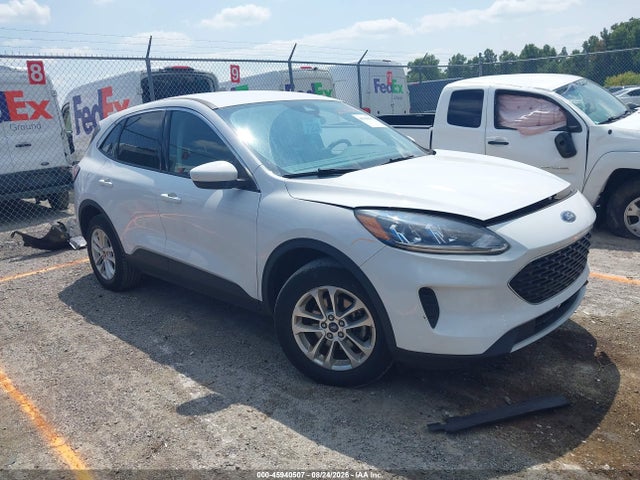 Продаж на аукціоні авто 2021 Ford Escape Se, vin: 1FMCU9G67MUA64272, номер лоту: 45940507