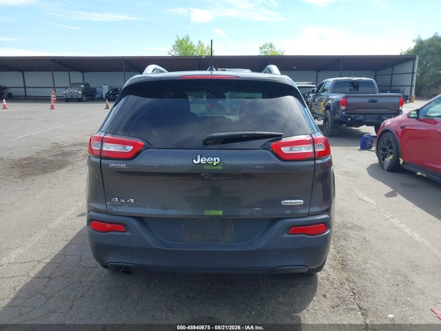 Jeep Cherokee Latitude 2016 1C4PJMCB5GW316369 Image 16