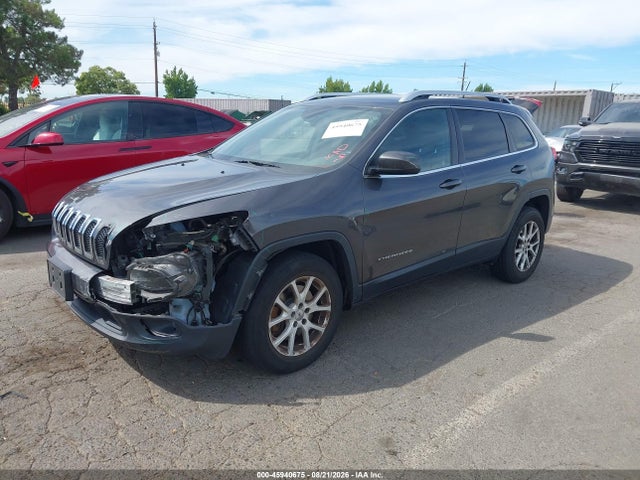 Jeep Cherokee Latitude 2016 1C4PJMCB5GW316369 Image 2