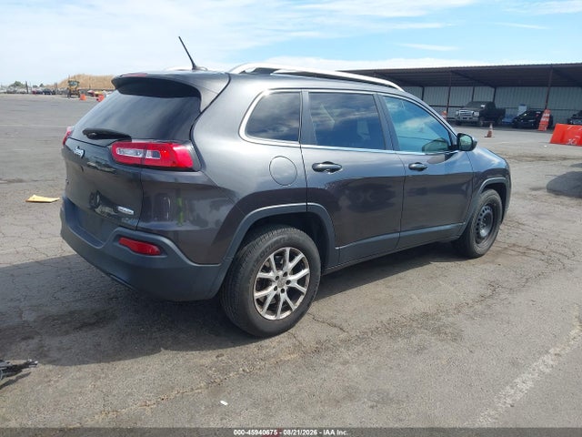 Jeep Cherokee Latitude 2016 1C4PJMCB5GW316369 Image 4